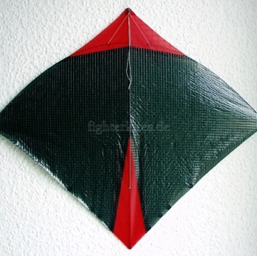 Segel: appliziert
Segelmaterial: Orcon/Ripstop
Bogenstab: Carbon 1,3 mm
Mittelstab: Bambus geschnitzt
Gesamtgewicht: 8,5 g Segel: appliziert
Segelmaterial: Orcon/Ripstop
Bogenstab: Carbon 1,3 mm
Mittelstab: Bambus geschnitzt
Gesamtgewicht: 8,5 g